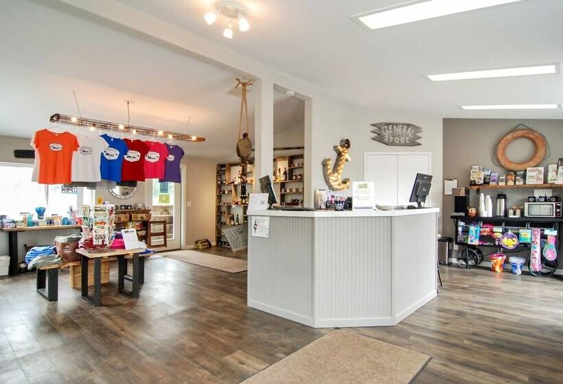 فندق Oceanside Beachfront Rv Resort