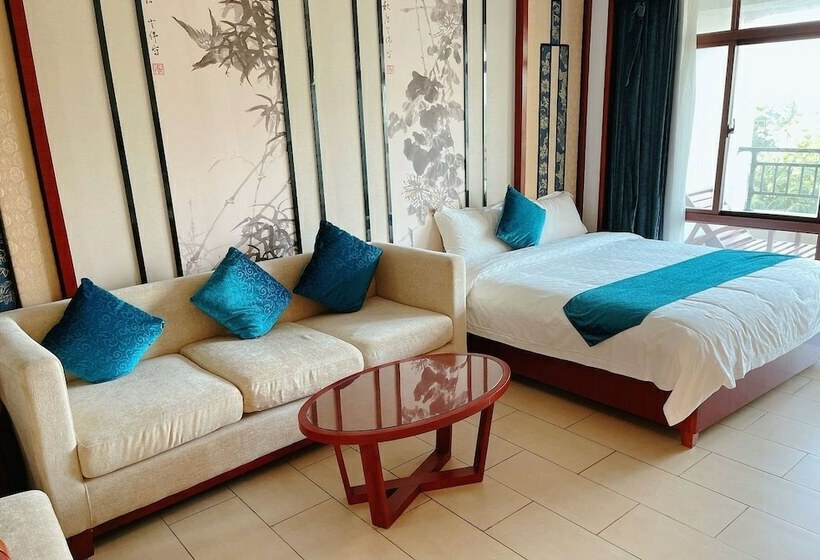 בית מלון כפרי Ramada By Wyndham Wanning Resort