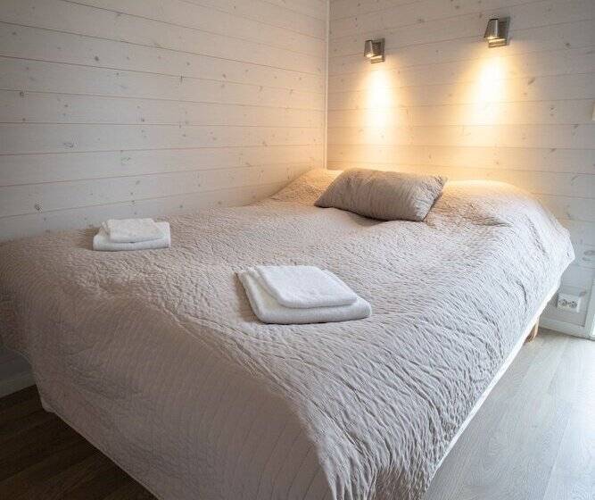 هتل Tromsø Lodge & Camping