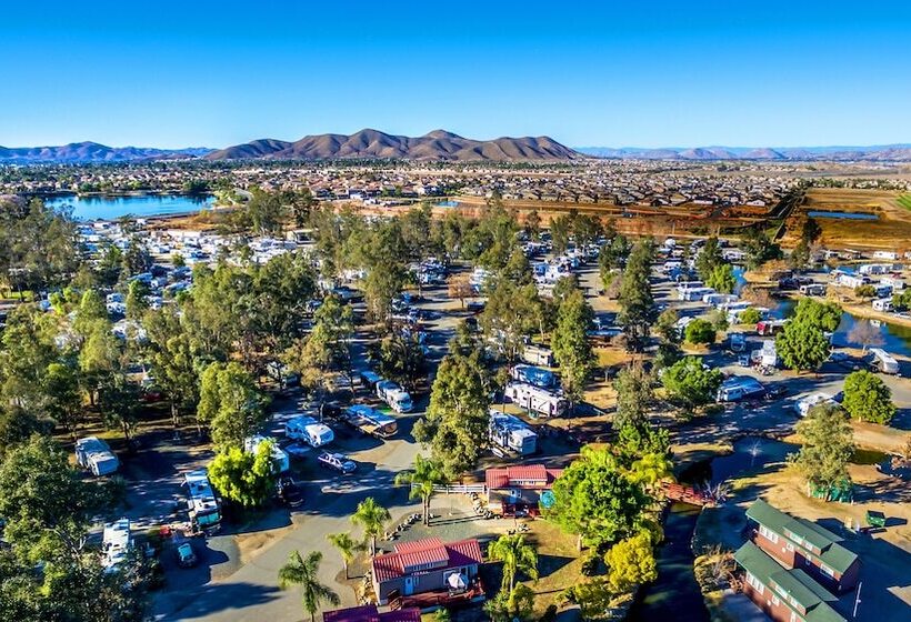 فندق Wilderness Lakes Rv Resort