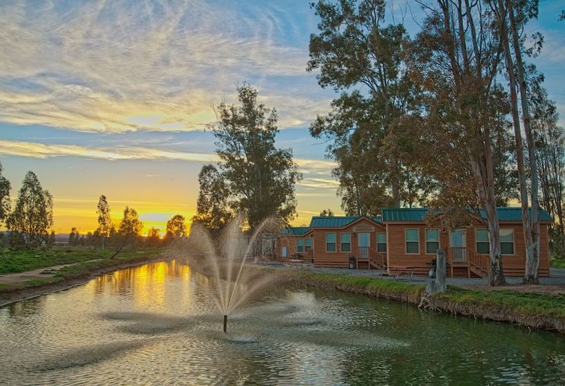 فندق Wilderness Lakes Rv Resort