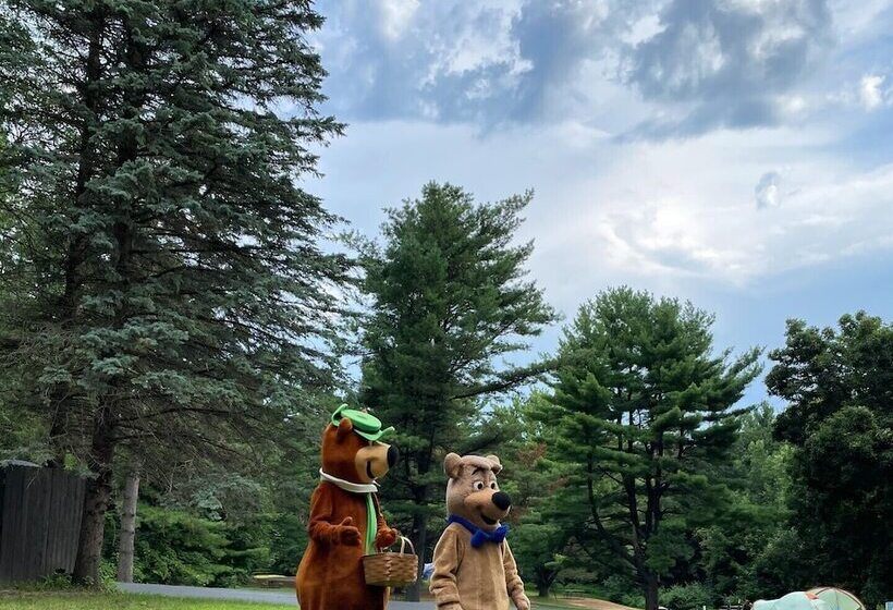 בית מלון כפרי Yogi Bear S Jellystone Park Camp Resort Wisconsin Dells