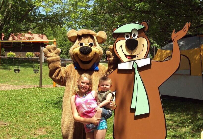 בית מלון כפרי Yogi Bear S Jellystone Park Camp Resort Wisconsin Dells