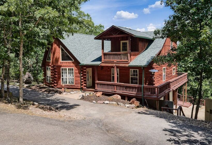 Lake Forest Luxury Log Cabins