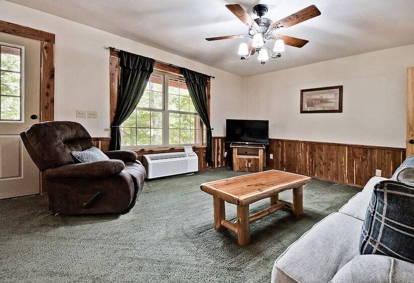 Lake Forest Luxury Log Cabins