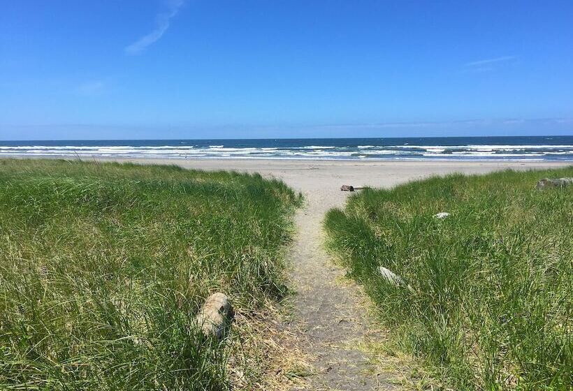 Long Beach Rv & Camping Resort