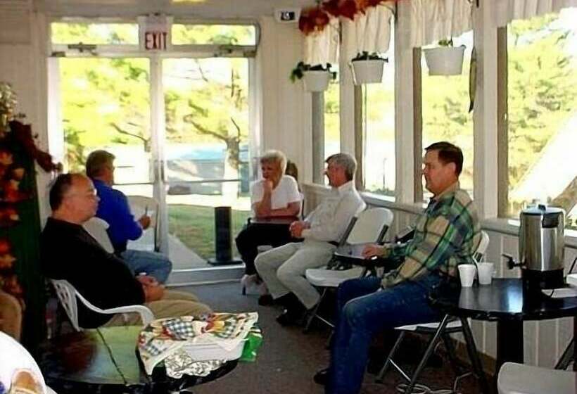 汽车旅馆  Ken Bar Lodge