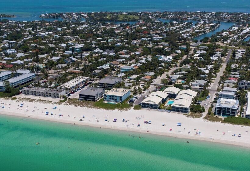 فندق على الطريق Tropical Breeze Beach Club