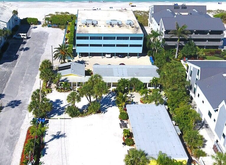 فندق على الطريق Tropical Breeze Beach Club