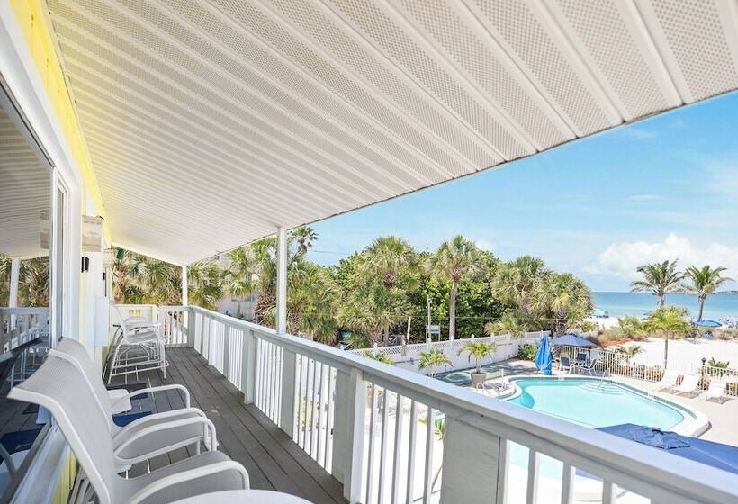 فندق على الطريق Tropical Breeze Beach Club