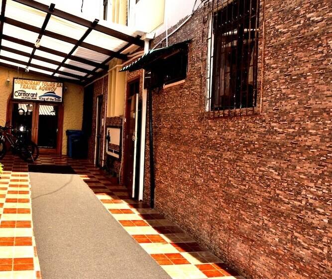 פנסיון Flightless Cormorant