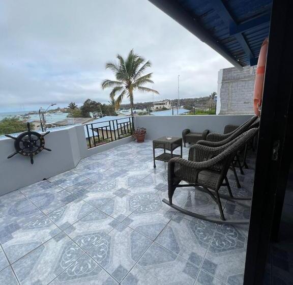 פנסיון Flightless Cormorant