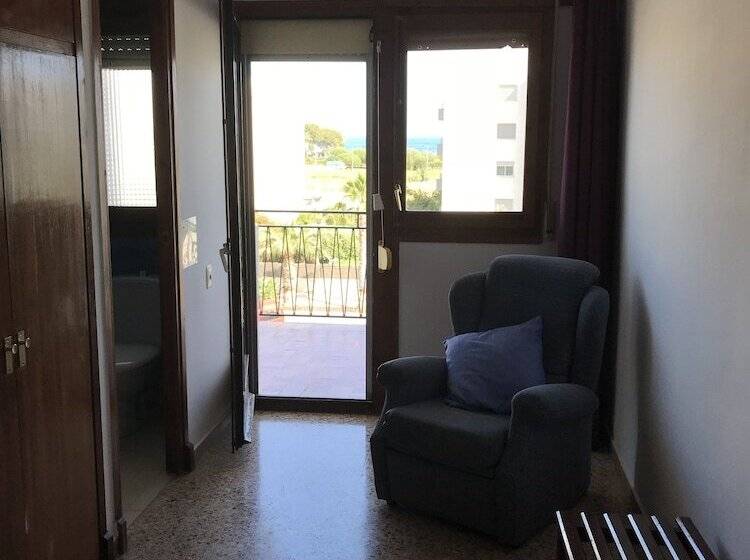 Пансион Torredembarra