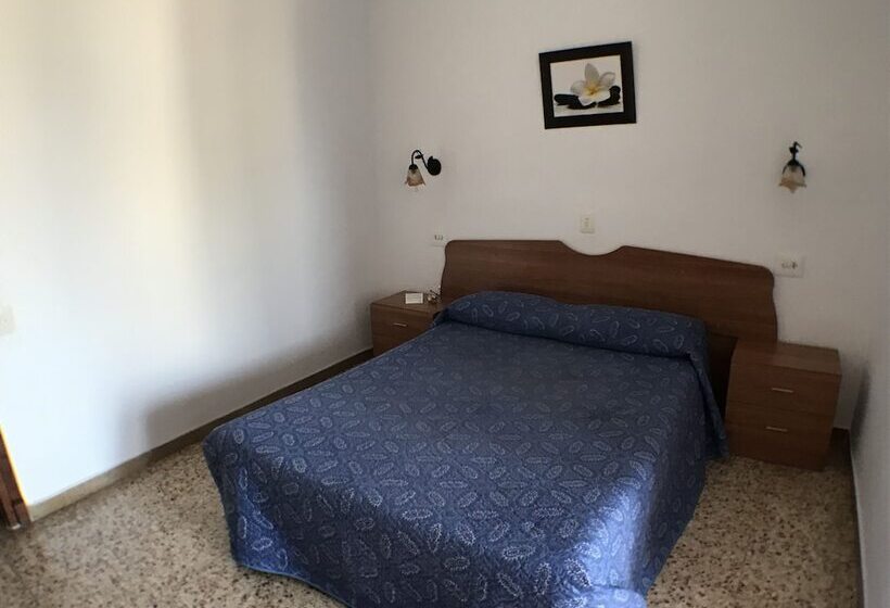 Пансион Torredembarra