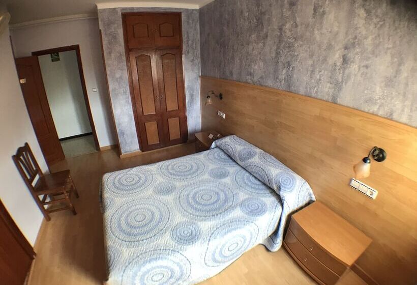 Пансион Torredembarra