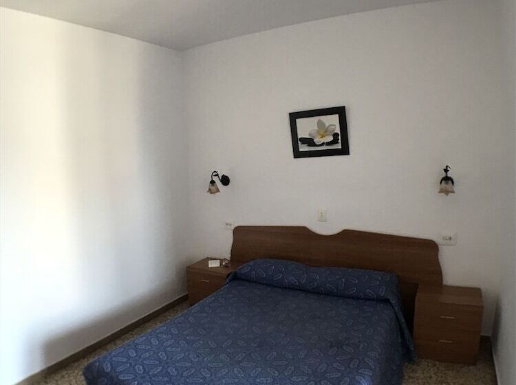 Пансион Torredembarra