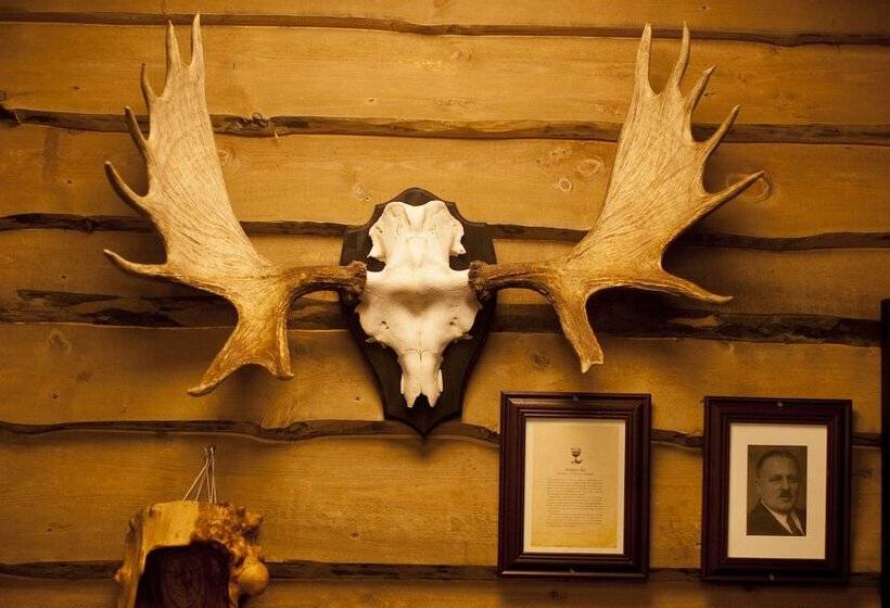 Søstrene Storaas Hotell