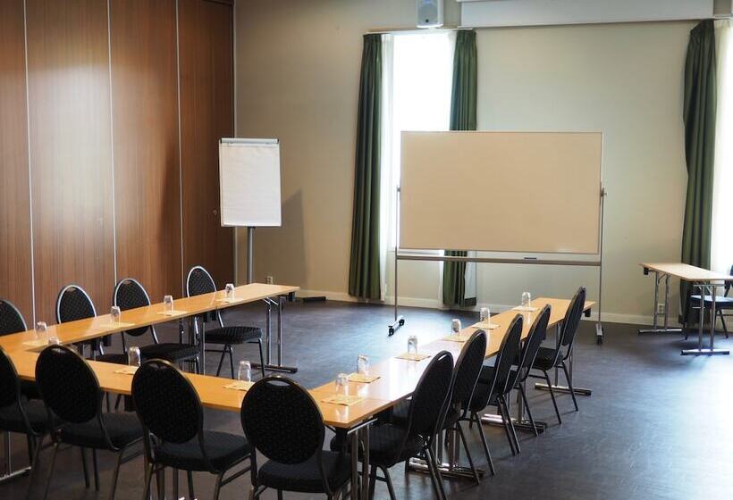 Søstrene Storaas Hotell