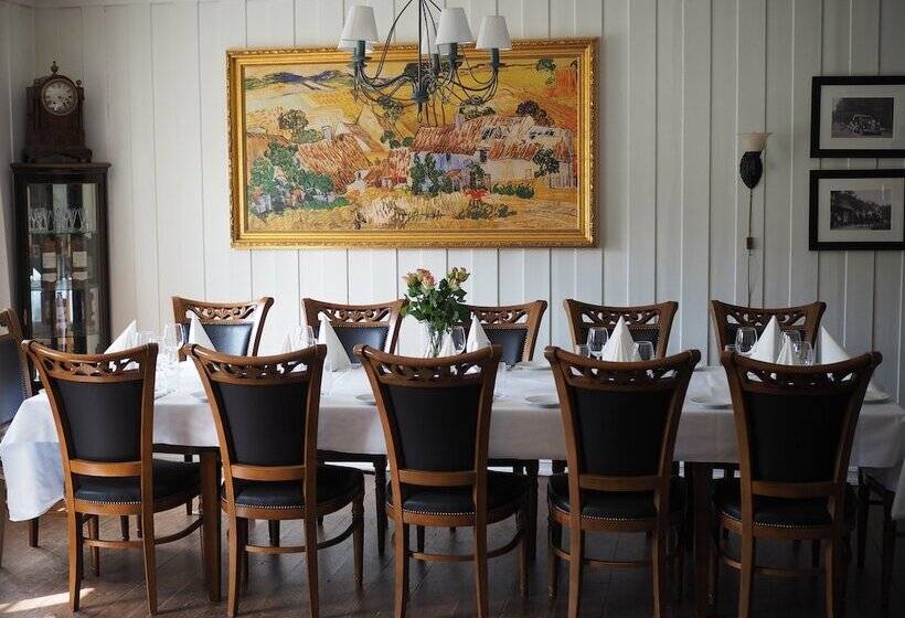 Søstrene Storaas Hotell