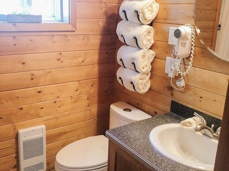 Wild Pacific Waterfront Cabins