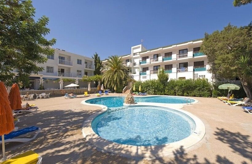 Apartamentos Cala Llonga Playa Ibiza