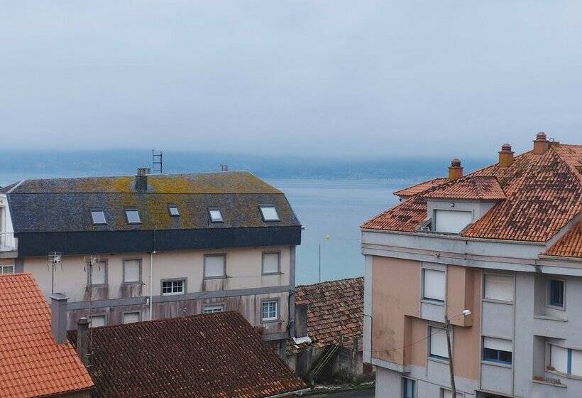 Apartamentos Portonovo Playa 3000