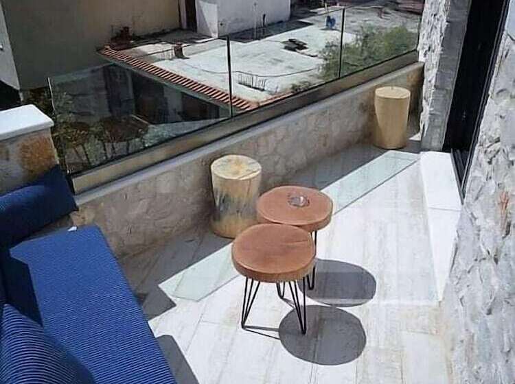 ベッドアンドブレックファースト Kali Thea Suites