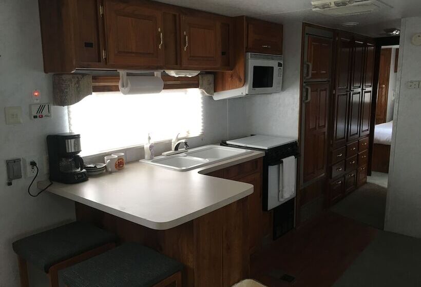 Canyon Motel And Rv Park