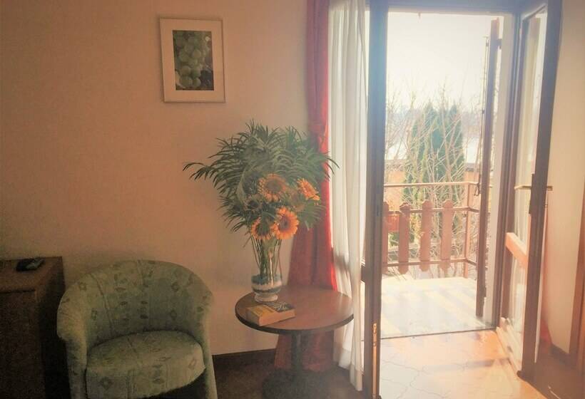 Camping Hotel Au Lac De Como