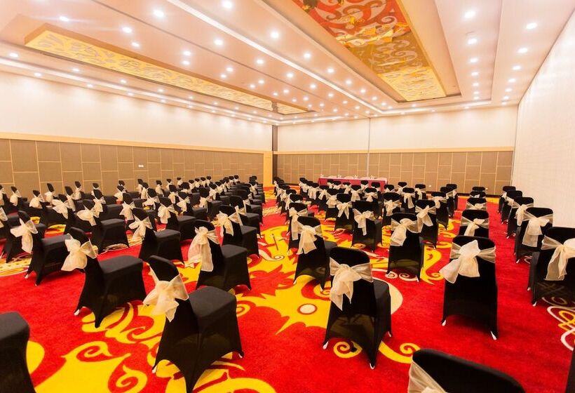 هتل Best Western Batang Garing