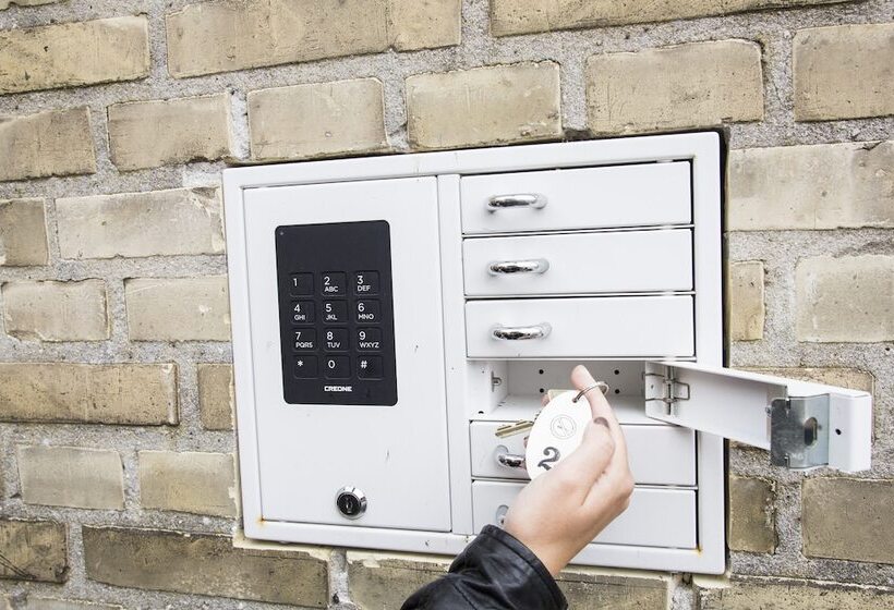 Отель Aiden By Best Western Lolland