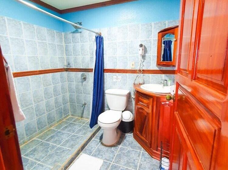 فندق Fish Hook Marina & Lodge