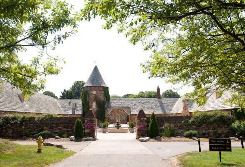 בית מלון כפרי Graylyn Estate