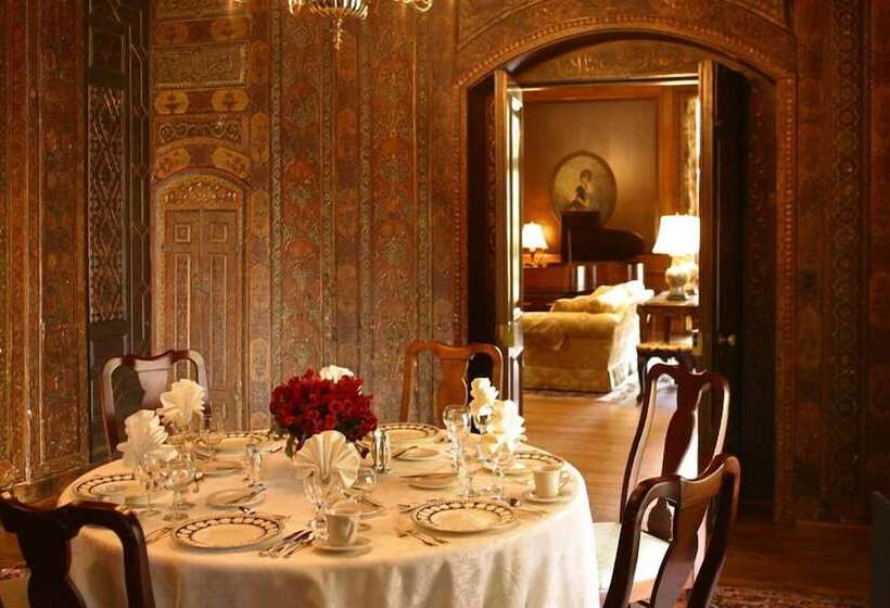 בית מלון כפרי Graylyn Estate