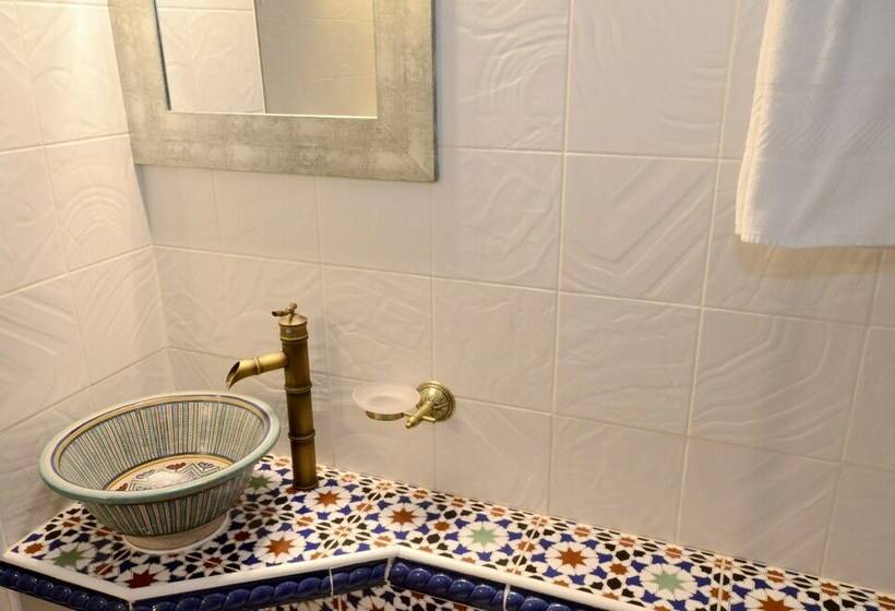 ホテル Green Hôtels Confort Sainte Geneviève Des Bois