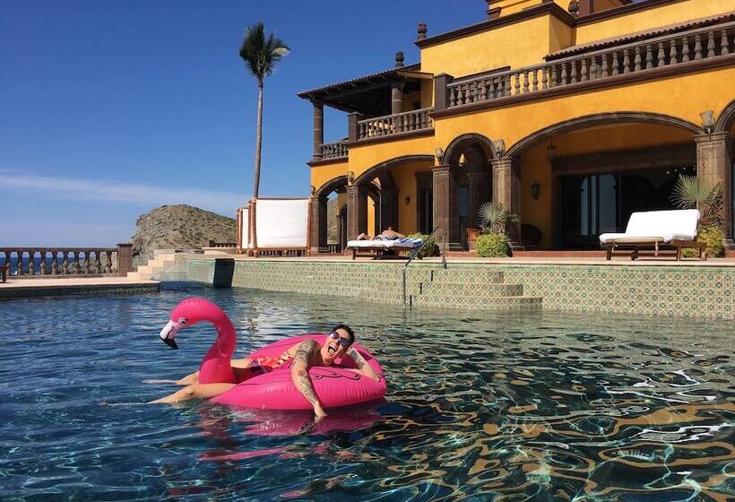 酒店 Hacienda Cerritos