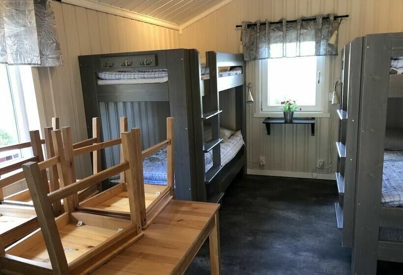 Отель Hyltena Stugby   Campground