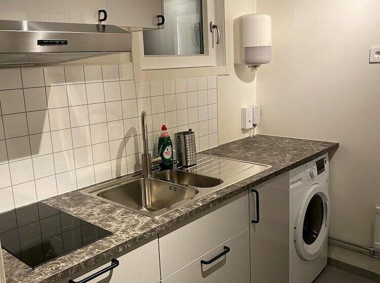 فندق Hyltena Stugby   Campground