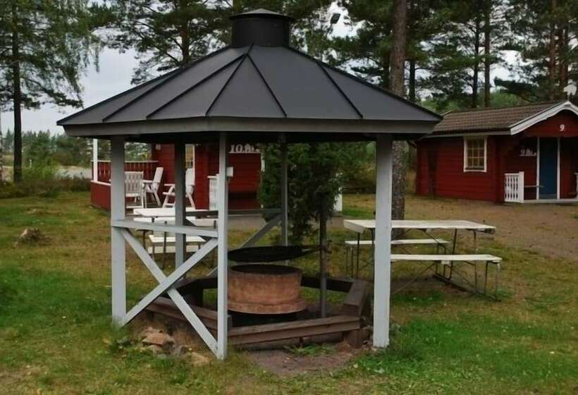 Отель Hyltena Stugby   Campground