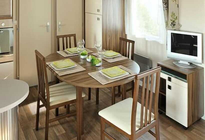 ホテル Marielyst Feriepark & Camping