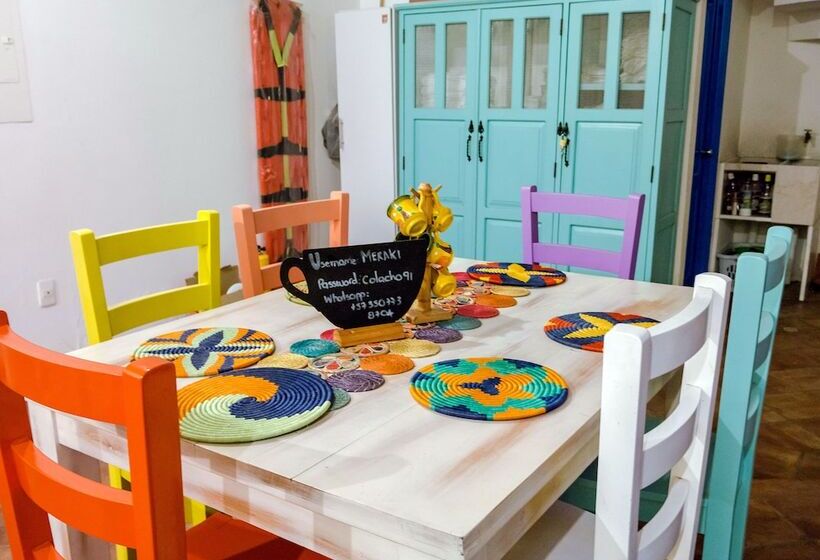 هتل Meraki Boutique Hostel