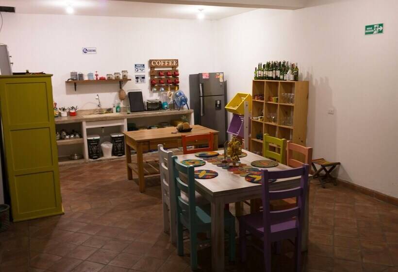 فندق Meraki Boutique Hostel