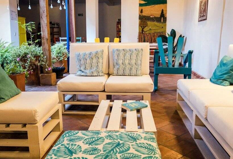 فندق Meraki Boutique Hostel