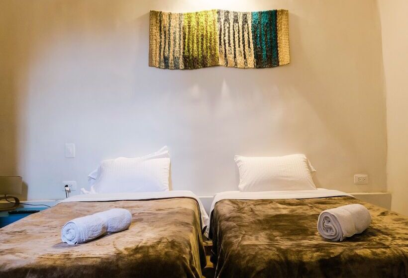 فندق Meraki Boutique Hostel