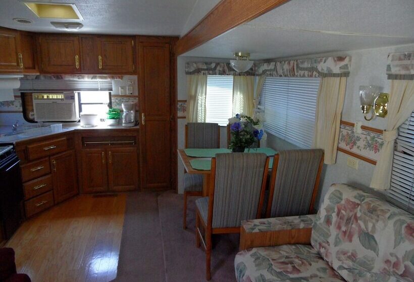 호텔 Pahrump Rv Park & Lodging