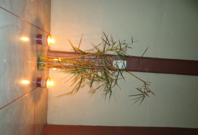 فندق Posada Río Celeste La Amistad