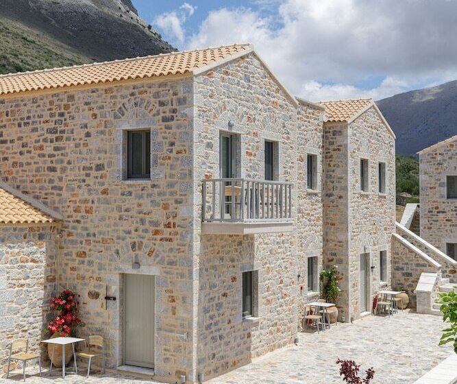 בית מלון כפרי Salvia Areopolis All Suite