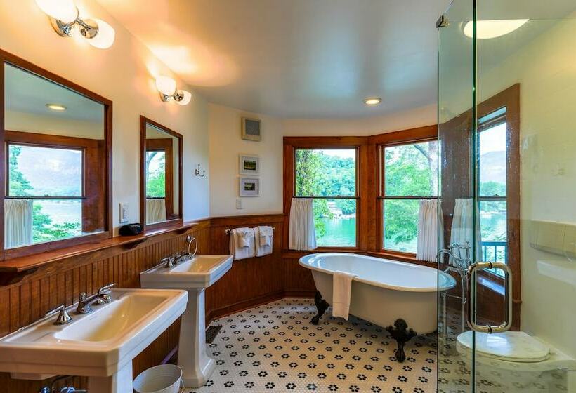 فندق The Lodge On Lake Lure