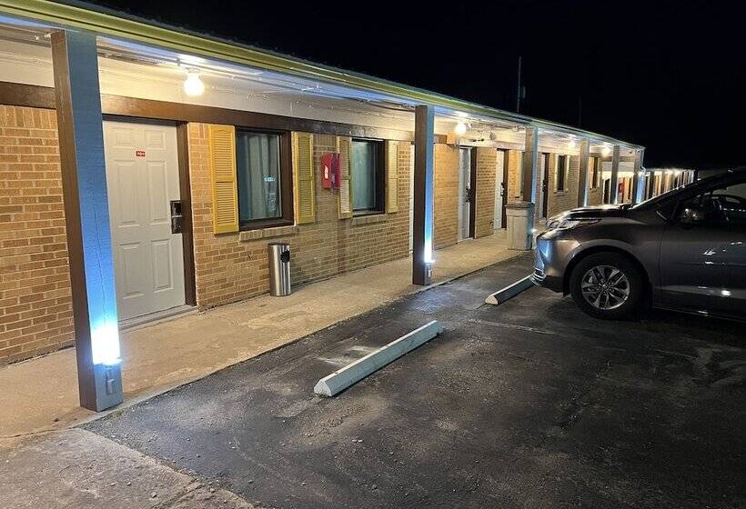 فندق على الطريق Laci S Country Inn