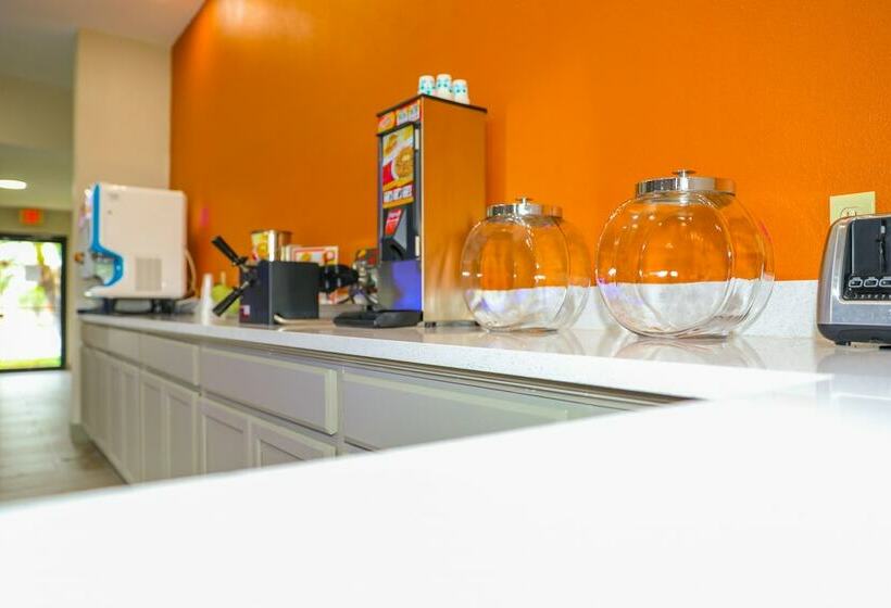 מוטל Wintergarden Inn